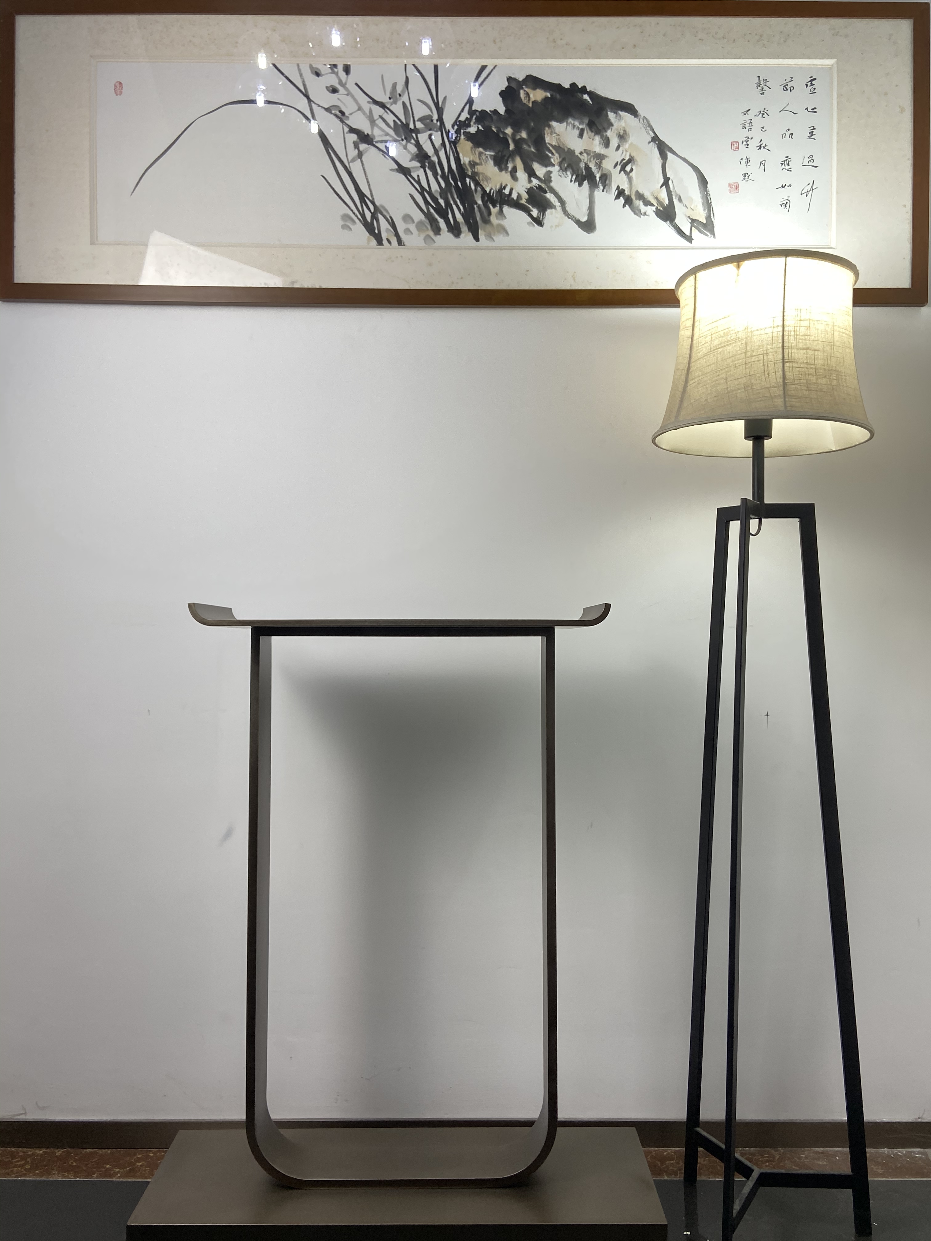 廈門恒禾別墅:金屬玄關桌 廈門恒禾別墅:金屬玄關桌