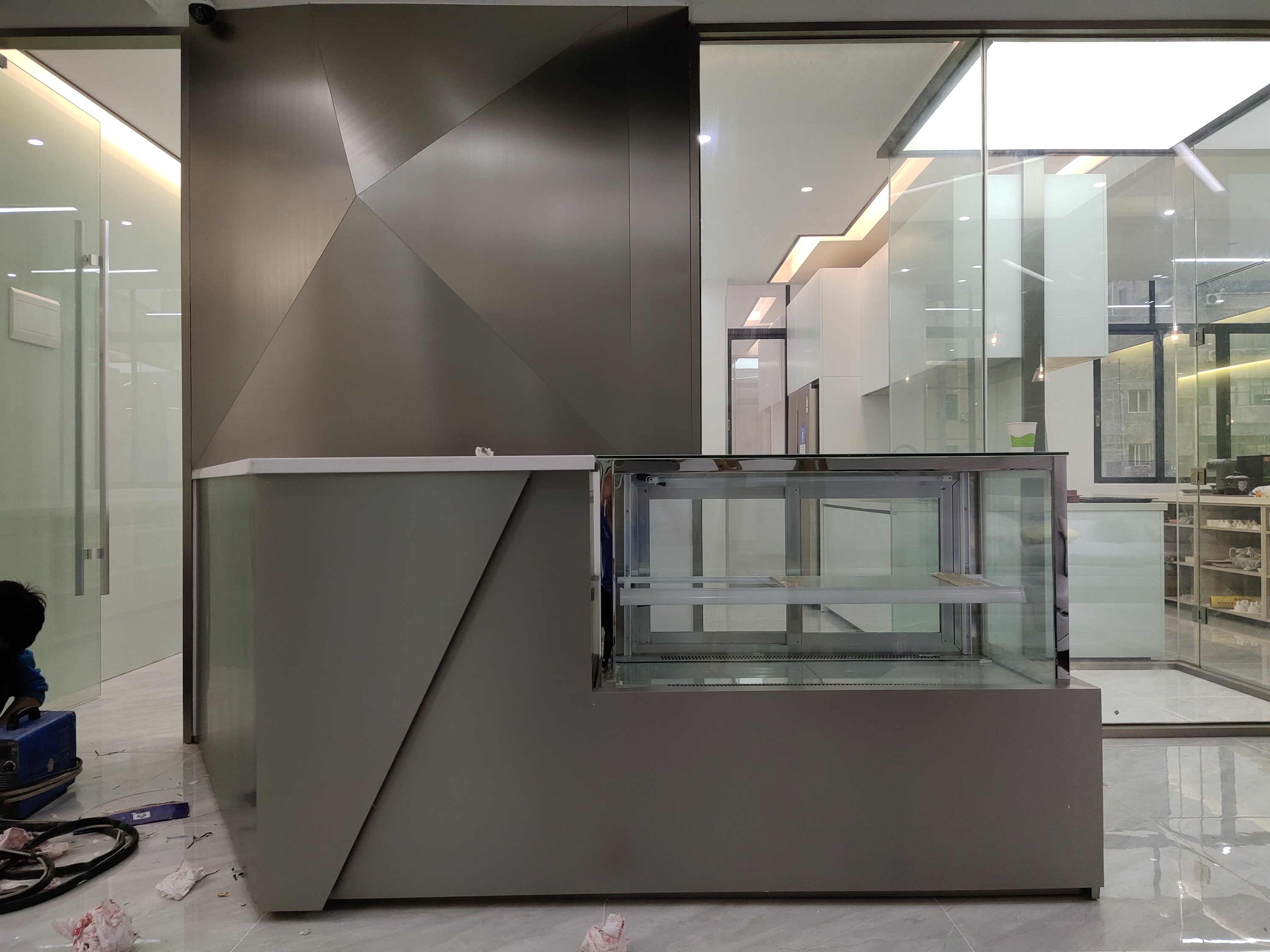 廣州番禺烘培店:不銹鋼裝飾 廣州番禺烘培店:不銹鋼裝飾